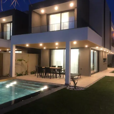 Villa Merkez 4 Odalarbanyolu