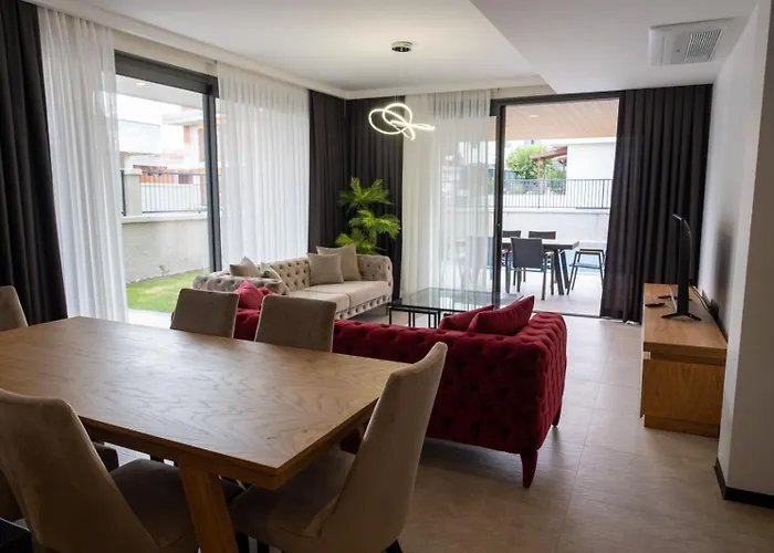 Merkez 4 Odalarbanyolu Villa *